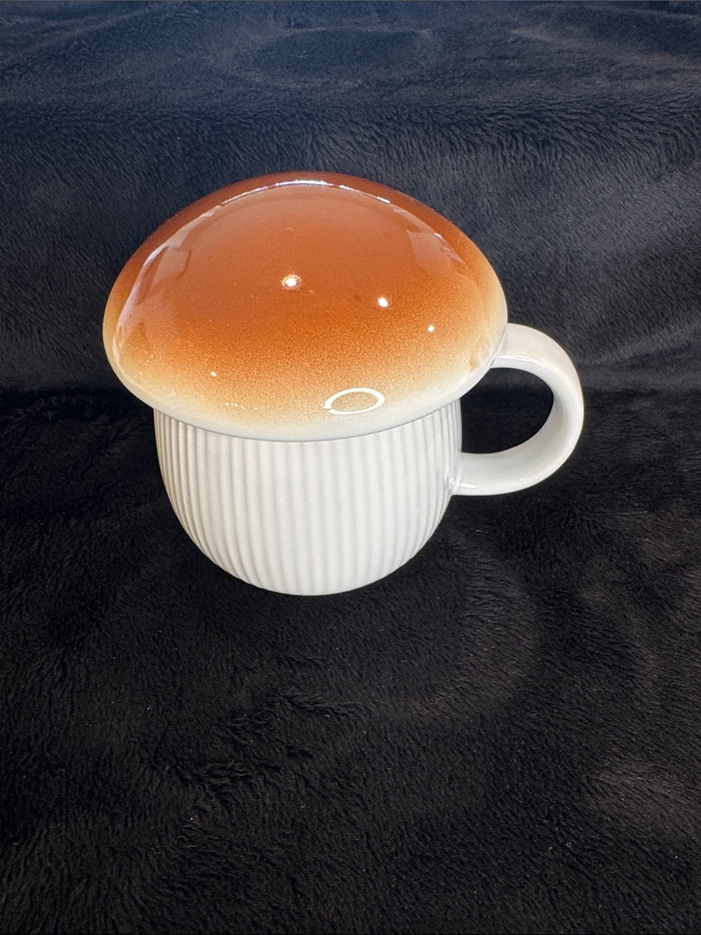 World Market Gradient Brown Mushroom Lidded Ceramic Mug Coffee/Tea